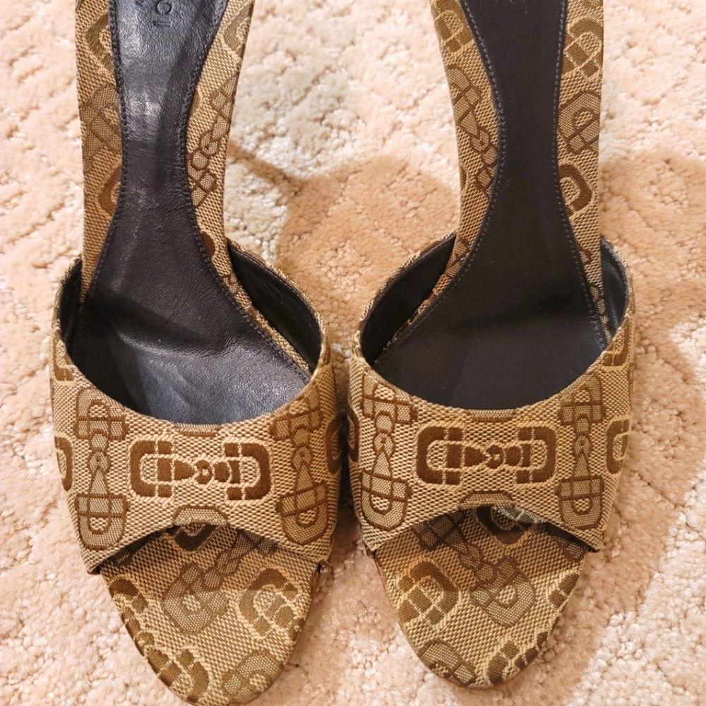 Gucci Beige Horsebit Print Mules Slides Sandals